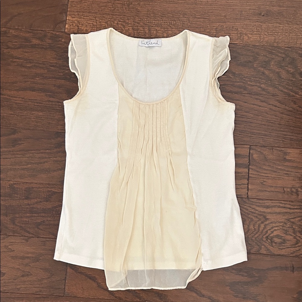 Velvet Heart Cream and White Sleeveless Blouse
